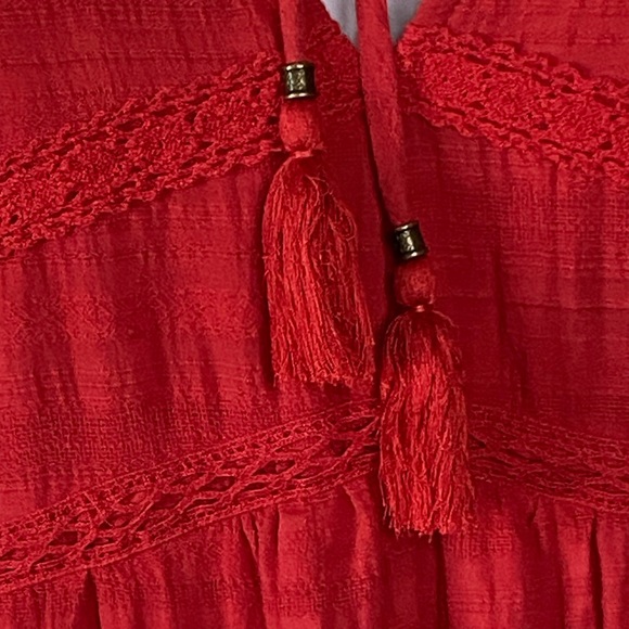 Knox Rose Red Tiered Boho Crochet Lace Baby Doll Mini Dress - Picture 4 of 14